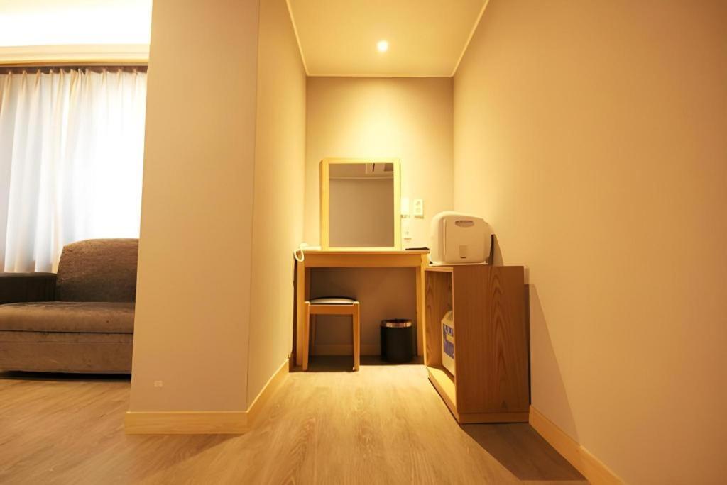 Jeju Sejong Hotel מראה חיצוני תמונה